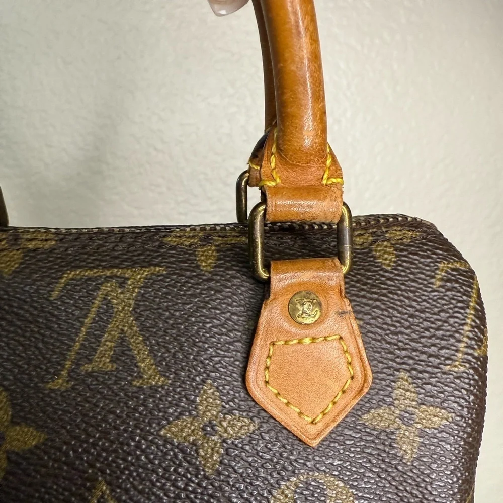 Louis Vuitton Monogram Mini Speedy - Picture 9 of 16